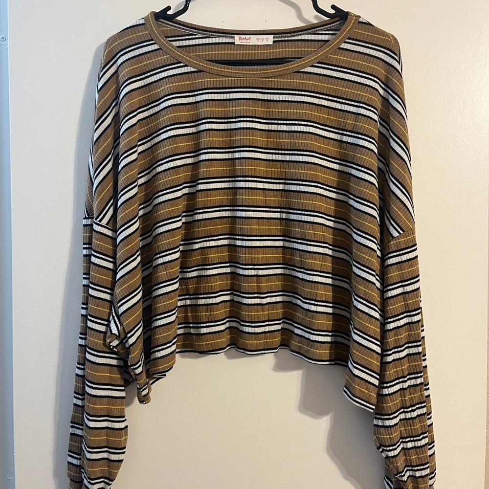 Striped lantern sleeve long sleeve top